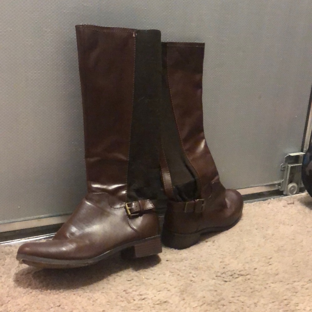 Cute brown leather boots
